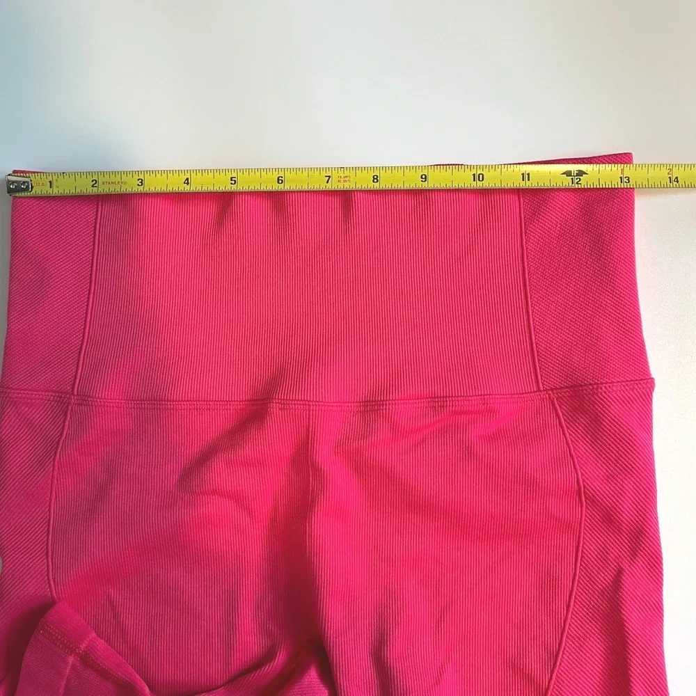 All in Motion Women L Biker Shorts Ribbed Seamless High Waisted Hot Pink Workout